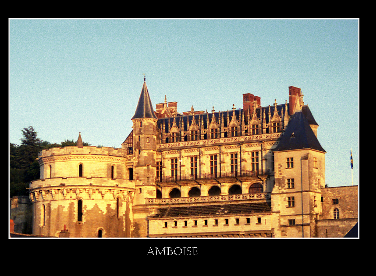 page amboise 1500 pix.jpg